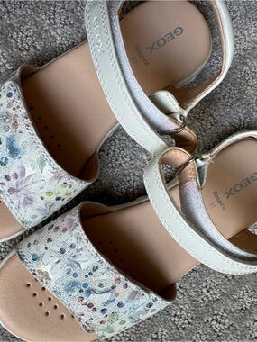 Geox White Floral Print Girls Sandals with Pastel Accents